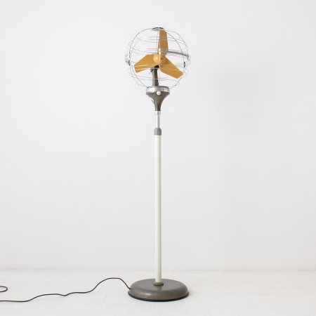 'Zodiaco' Floor Fan